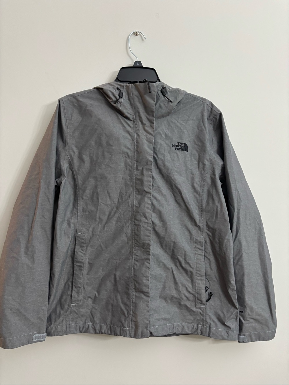 The North Face Men's Light Gray Hooded Rain Jacket